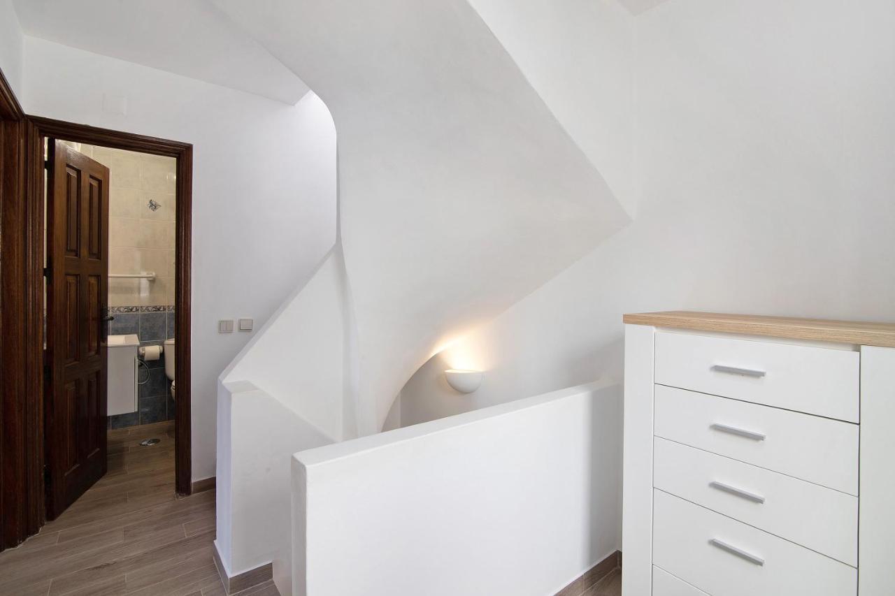 Old Village T2 Duplex * Quarteira